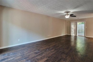 5061 Martins Crossing Rd, Stone Mountain, GA 30088 - photo 3