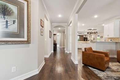 Step inside and experience this incredible 2800+ s