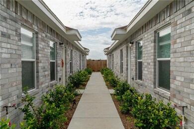 1005 W Kohala Ave unit 4, Alton, TX 78573 - photo 6