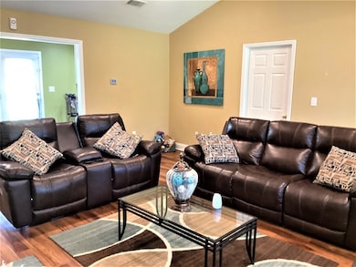 405 Coventry Cir SE, Moultrie, GA 31768 - photo 4