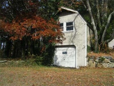 11 Circuit Ave, Carver, MA 02330 - photo 6