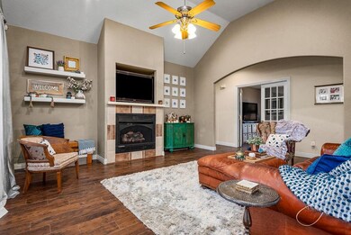 432 Hunter Allen Dr, Bethel Heights, AR 72764 - photo 3