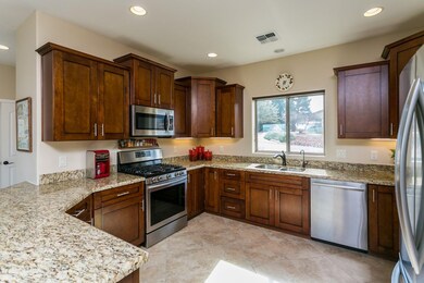 004_Kitchen