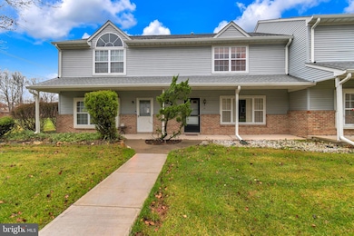 46 Sassafras Ct, North Brunswick, NJ 08902 - photo 2