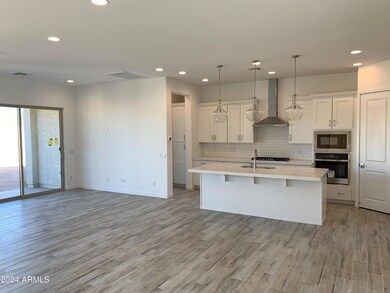 white quartz kitchen tops