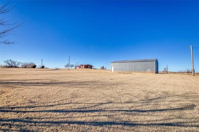 19875 E 1070 Rd, Elk City, OK 73644 - photo 3