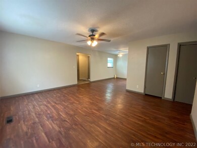 6008 S Madison Place, Tulsa, OK 74105 - photo 2
