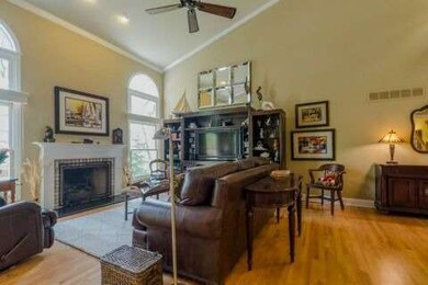 276 N Water St, Batavia, IL 60510 - photo 4