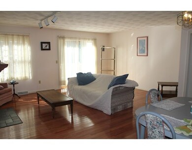 128 Laurelwood Dr unit 128, Hopedale, MA 01747 - photo 4