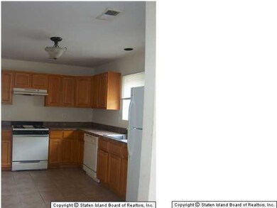 995 Victory Blvd, Staten Island, NY 10301 - photo 5