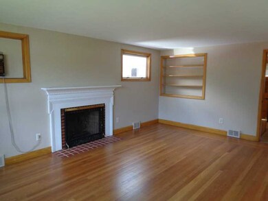 173 Lawnacre Dr, Cranston, RI 02920 - photo 5