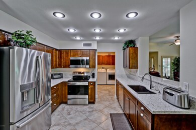 HIGH QUALITY KITCHEN CABINETS