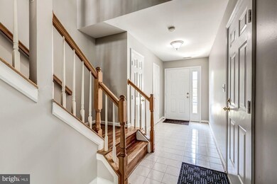 2469 Sugar Mill Way, Herndon, VA 20171 - photo 5