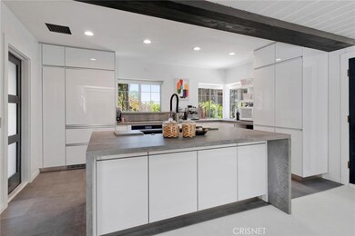 22642 Avenue San Luis, Woodland Hills, CA 91364 - photo 3