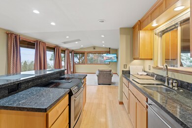 1650 NE Terrace Dr, Grants Pass, OR 97526 - photo 5