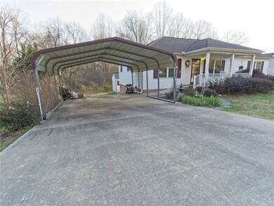 210 Harry Davis Dr, Liberty, SC 29657 - photo 2