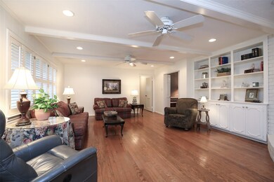 610 Inwood St, Tomball, TX 77375 - photo 5