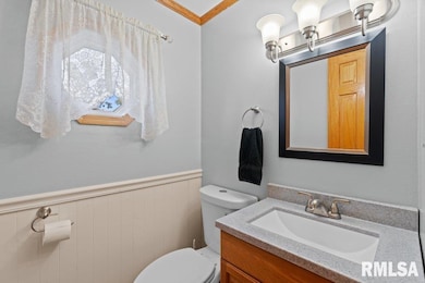 1141 6th Ave N, Clinton, IA 52732 - photo 7