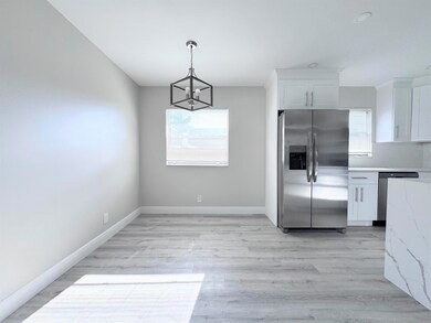 284 Flanders F, Delray Beach, FL 33484 - photo 6