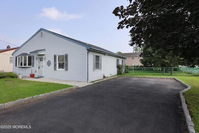 358 Shadynook St, Keyport, NJ 07735 - photo 2