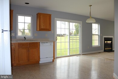 17542 Shale Dr, Hagerstown, MD 21740 - photo 6