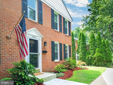 2304 Horseferry Ct, Reston, VA 20191 - photo 5