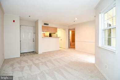 1504 Lincoln Way unit 204, McLean, VA 22102 - photo 3