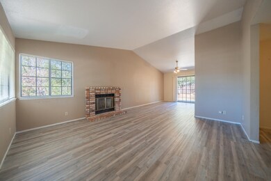 3341 Timbercreek Dr, Redding, CA 96002 - photo 4