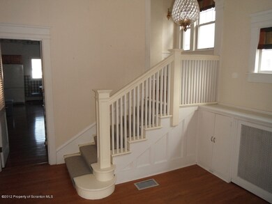 556 Charles Ave, Kingston, PA 18704 - photo 2