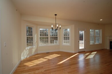 36 Bancroft Rd unit 78-3, Londonderry, NH 03053 - photo 4