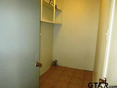 718 E Barbara St, Tyler, TX 75701 - photo 7