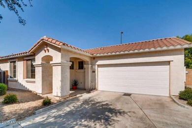 925 S Porter Ct Gilbert AZ-small-002-1-E