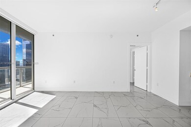 Icon Brickell Tower 1 unit 3113, Miami, FL 33131 - photo 3