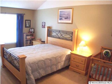 28 Madison Ct, Tinton Falls, NJ 07712 - photo 6