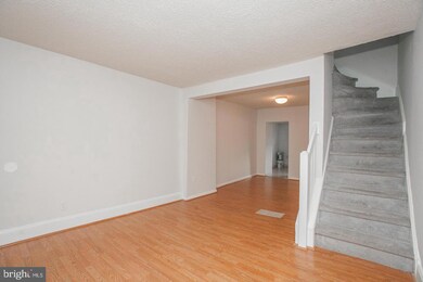 4414 Saint Davids St, Philadelphia, PA 19127 - photo 3
