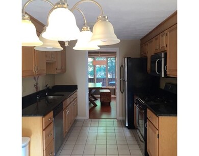 131 Brickett Hill Cir unit 131, Haverhill, MA 01830 - photo 2