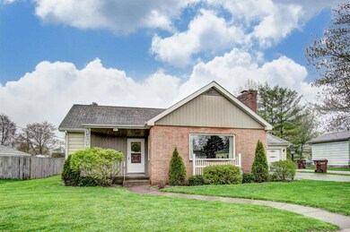 321 W 19th St, Auburn, IN 46706 - photo 2