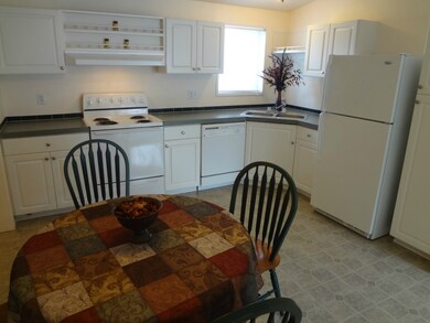 9215 222nd St E unit 18, Graham, WA 98338 - photo 2