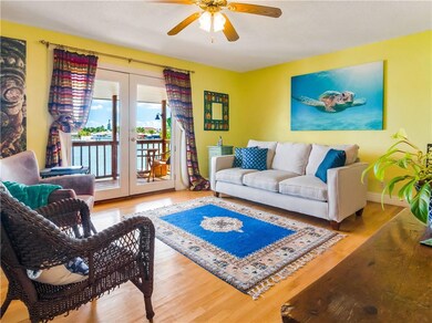 8121 Bayshore Dr, Treasure Island, FL 33706 - photo 4