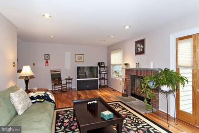 10905 Little Sparrow Place, Columbia, MD 21044 - photo 4