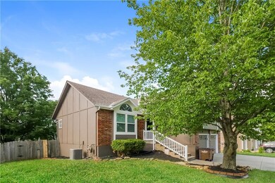 1711 Red Barn Rd, Raymore, MO 64083 - photo 2