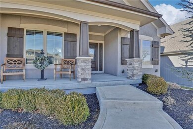 9708 Shady Bend Cir, Lenexa, KS 66227 - photo 4