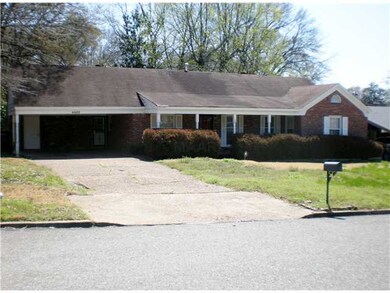 GREAT CURB APPEAL