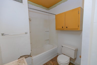 312 W 2nd St, Spencer, IA 51301 - photo 3