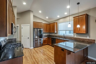 6068 NE Tuscan Loop, Albany, OR 97321 - photo 7