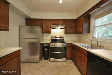 12228 Tildenwood Dr, Rockville, MD 20852 - photo 7