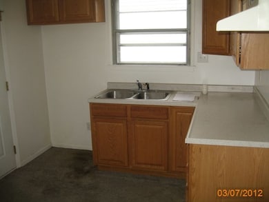 1010 18th St SW, Cedar Rapids, IA 52404 - photo 4