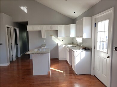 75 Larch St, Pawtucket, RI 02860 - photo 7