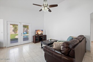 07-Living Area