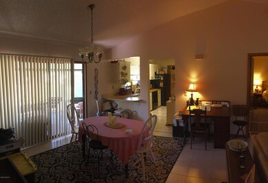Dinning Rm Kitchen